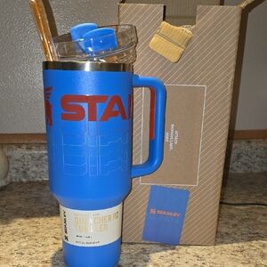 Stanley Blue Insulated Thermos for Dining